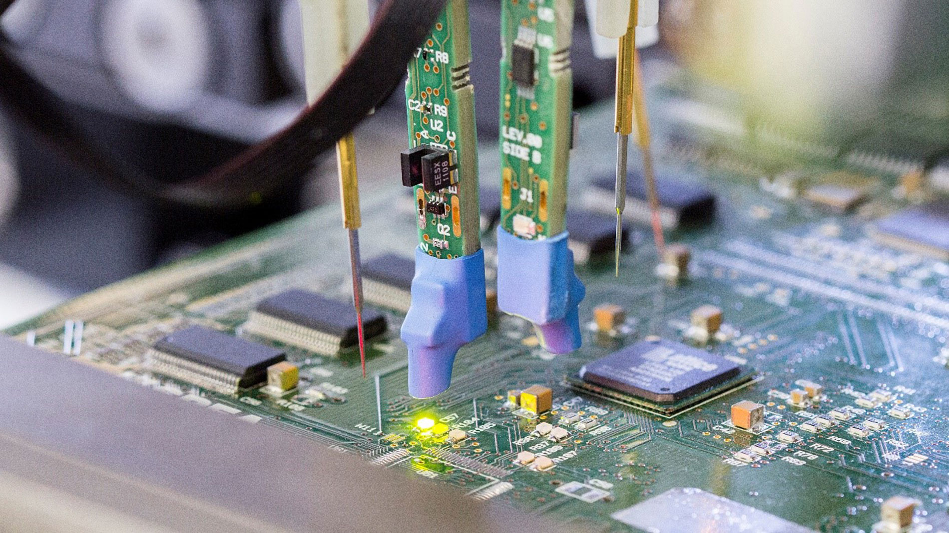 Fig. 1: SPEA testers work with spectrometers for specific and high-precision LED measurement (Figure: SPEA GmbH)