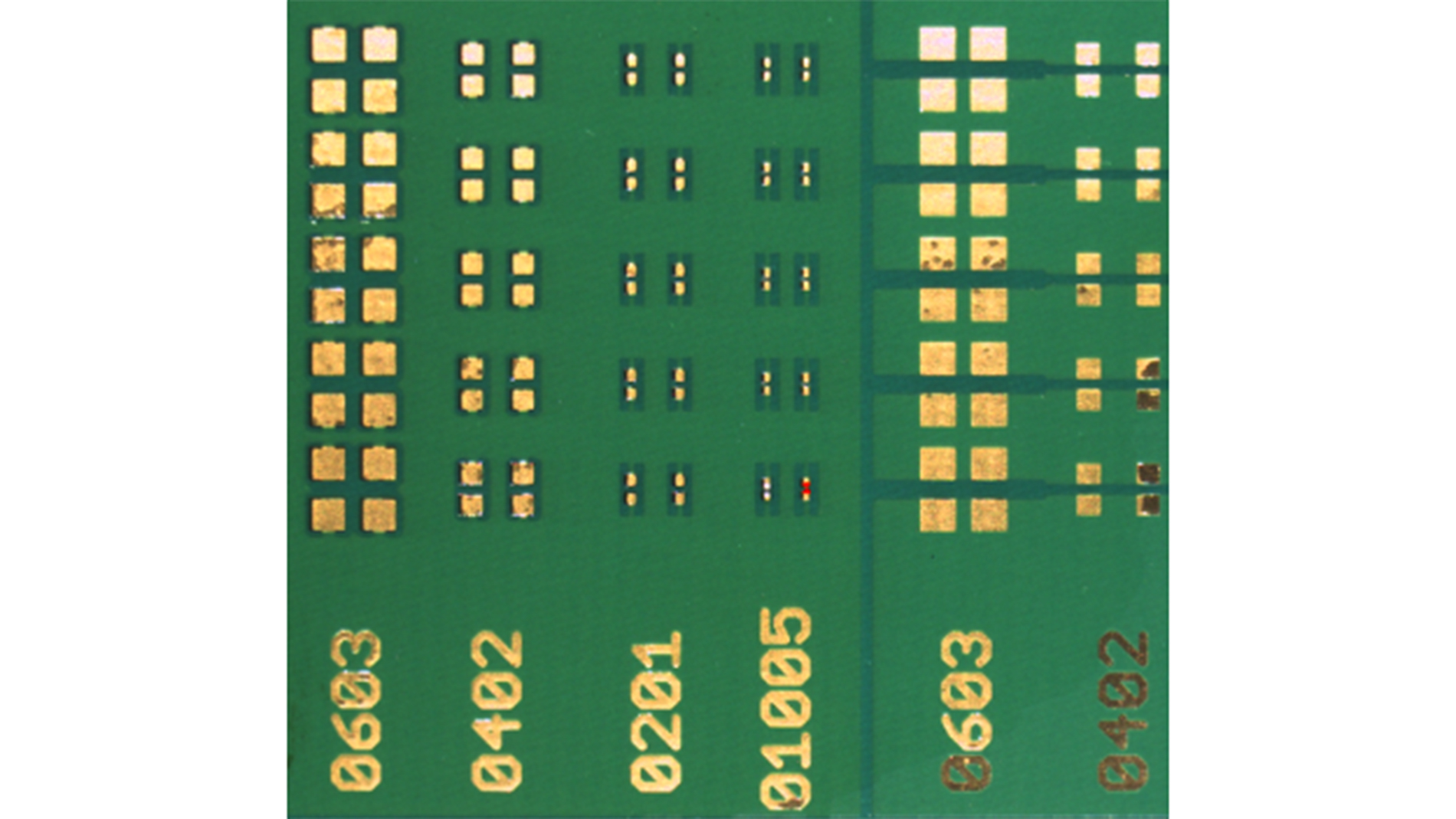 Bild 5: Testplatine mit 01005-Overlay und Platzierungen (Bild: Ersa GmbH)