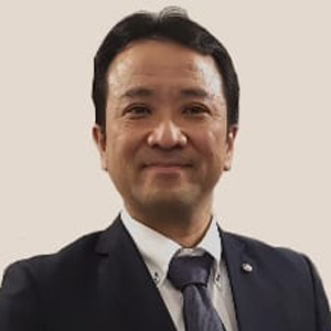 Ryosuke Nakamura, Branch Manager
